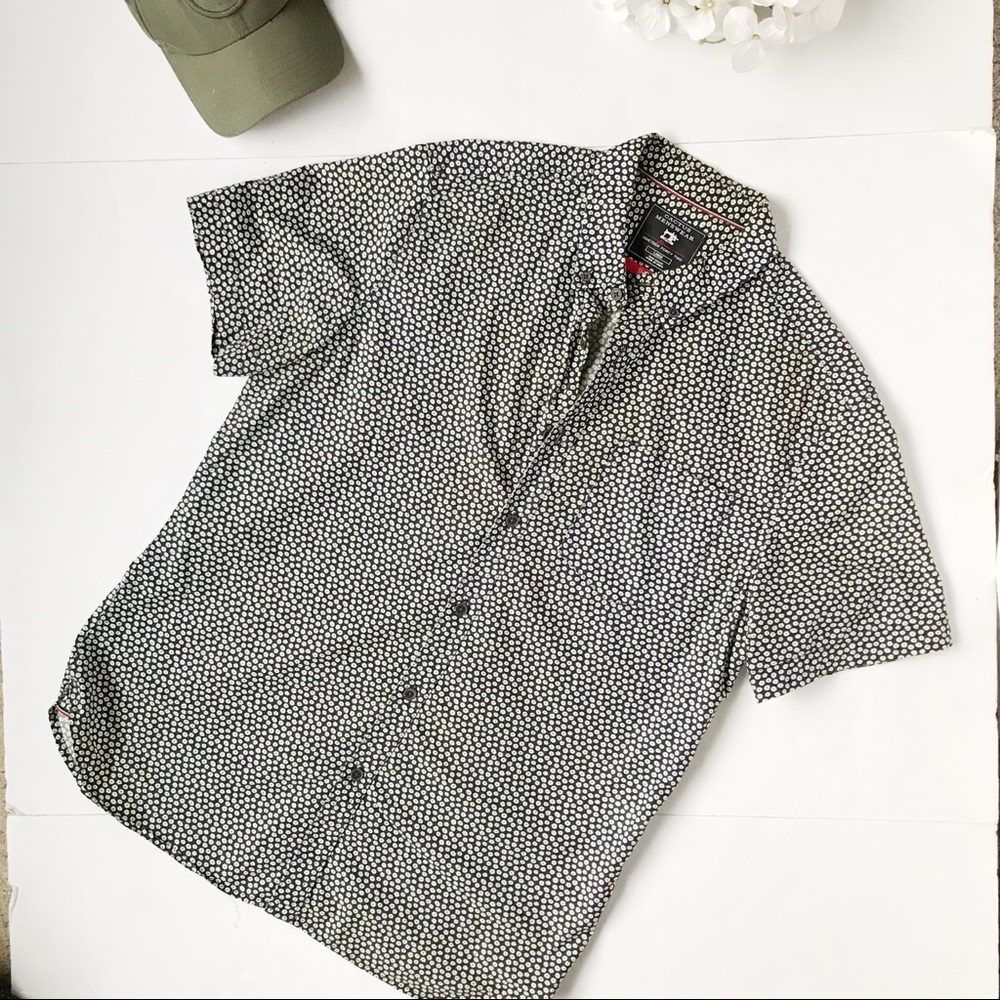 3/$20‎ Mens Cactus blue /white button down shirt